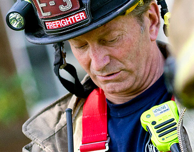 Motorola offers a wide range of TETRA radios to meet the unique requirements of mission critical communications from rail and metro to oil and gas, and utilities to public safety.