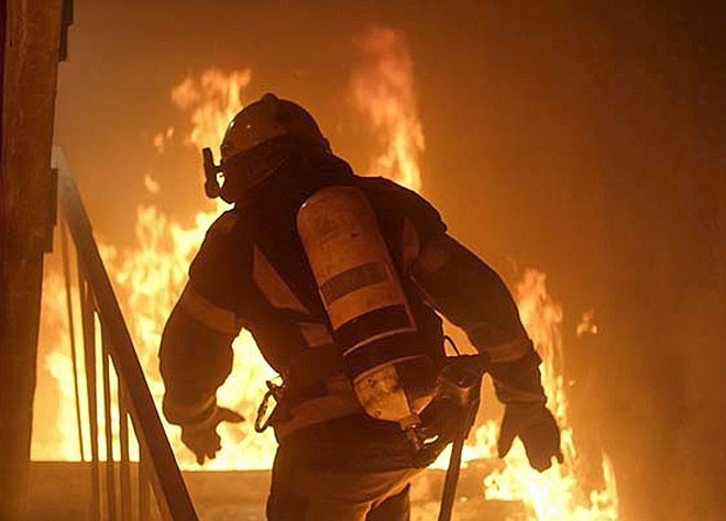 Article highlights a recent study on the implementation of a risk management approach to mitigate firefighter injury risk. (Courtesy of the National Fire Protection Association)