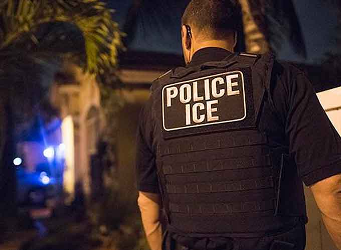 U.S. Immigration and Customs Enforcement (ICE) Enforcement and Removal Operations (ERO) officers arrest a criminal alien in south Florida as part of a regional law enforcement operation last week. (Image courtesy of ICE)