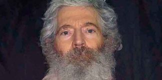 The FBI offers a $5M reward for any info that could lead to the safe return of Robert Levinson, the longest-held American hostage ever.