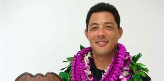 Officer Bronson Kaimana Kaliloa had been married for 23 years and had three children. He was "Officer of the Year" for his district in 2014.
