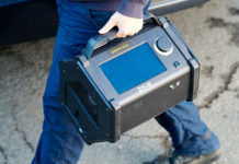 Quickly and easily identify chemical hazards at the site of interest with the self-contained FLIR Griffin™ G510 portable gas chromatograph mass spectrometer (GC-MS). It complements presumptive detectors used during emergency missions, by enabling responders to analyze all phases of matter (liquid, solid, vapor) so they can take immediate action.