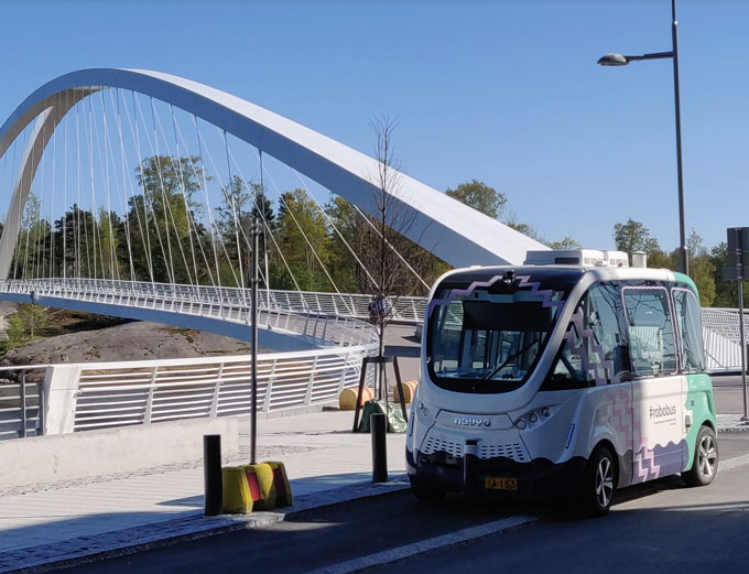 Robot bus in Kalasatama district in Helsinki (Courtesy of Jari Honkonen)
