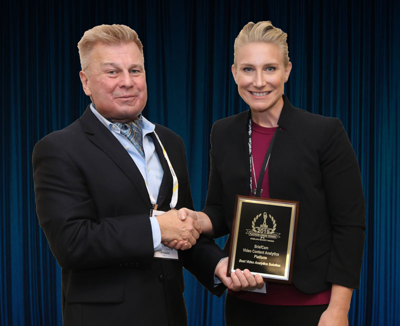 Stephanie Weagle, Chief Marketing Officer at BriefCam accepts the 2019 ‘ASTORS’ Award at ISC East.