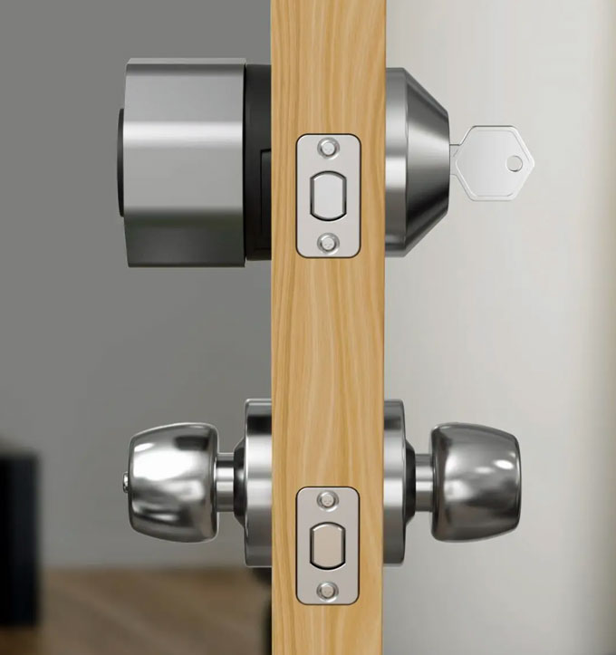 Make your deadbolt smart, without changing your lock. Auto-lock & unlock. Break-In Detection.