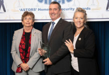 Dr. Kathleen Kiernan (at left), President of NEC National Security Systems, and Tammy Waitt AST Editorial Director (at right), presenting TSA Administrator David Pekoske with the 2021 ‘ASTORS’ Extraordinary Government Leadership & Innovation Person of the Year Award at the 2021 ‘ASTORS’ Homeland Security Awards Luncheon at ISC East in New York City on November 17, 2021.