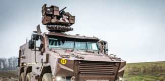 The GRIFFON shares common equipment with the other SCORPION vehicles, such as the vetronics and the SCORPION combat information system (SICS), which offers new communication capabilities and allows the digitisation of the battlefield, as well as the remotely operated turret, which combines observation, protection and combat capabilities, at the heart of collaborative combat.