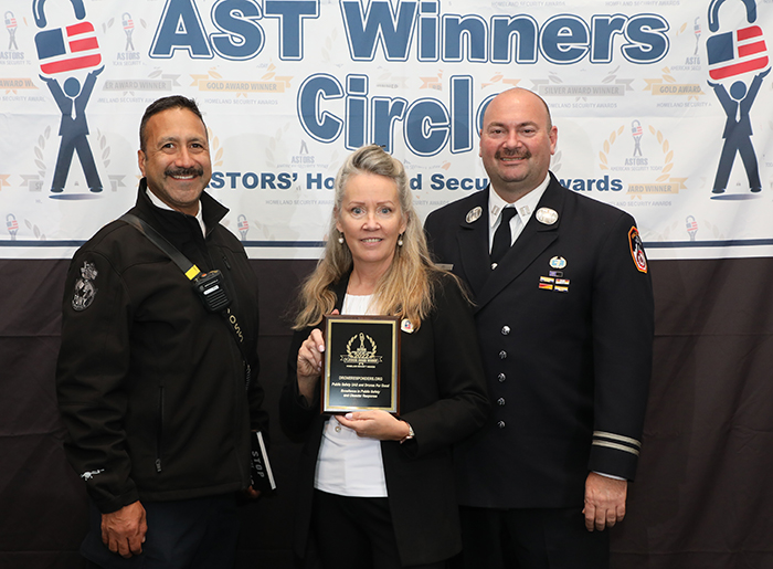 Members of DRONERESPONDERS, including FDNY Robotics Captain Michael Leo (at right), accept the DRONERESPONDERS 2022 ‘ASTORS’ Award for Excellence in Public Safety and Disaster Response at the 2022 ‘ASTORS’ Awards Luncheon in NYC.
