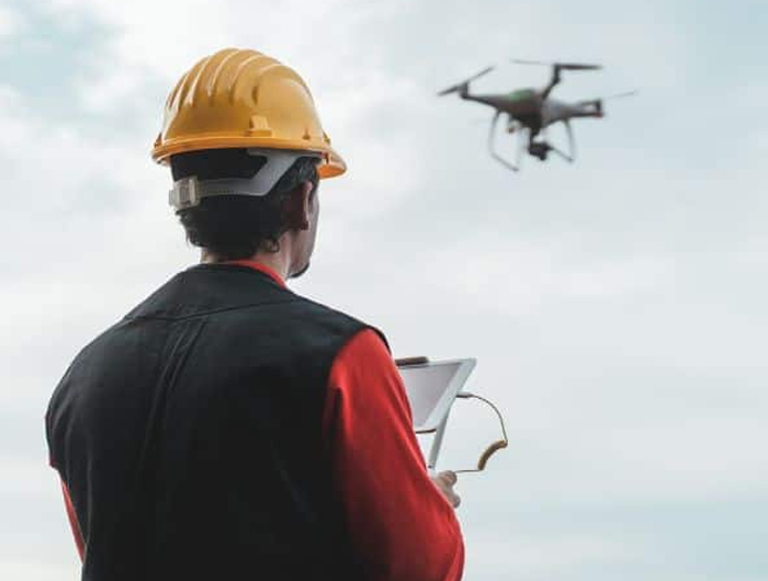 Millimeter wave technology solves the job to be done of a wireless surveillance drone by providing a reliable and high-bandwidth communication link between the drone and the ground station. (Courtesy of Siklu)