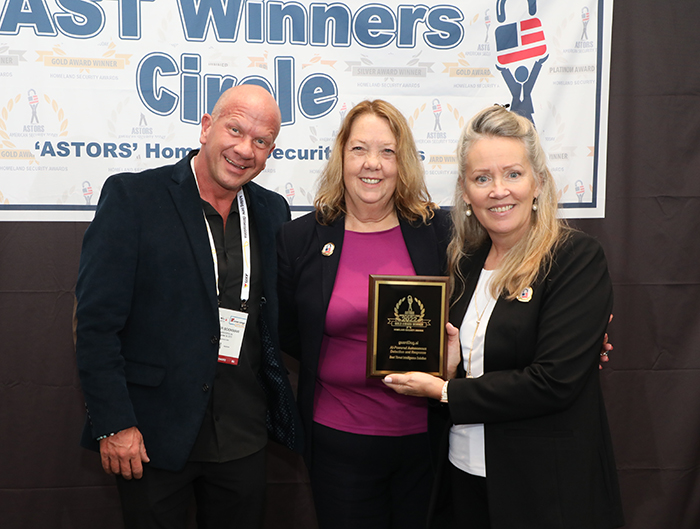 Founder & CEO Peter Bookman, and Kelly Ryan, Director Of Business Development Accept One of Three 2022 ‘ASTORS’ Homeland Security Awards in New York City.